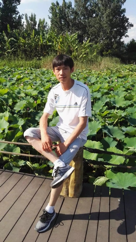 洛佐山娃的第一张照片--成都残疾人相亲网